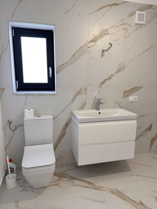 CASA NOUA I 90 MP I FINISATA LA CHEIE I ASFALT I TOATE UTILITATILE I – fotografia 11 din 21