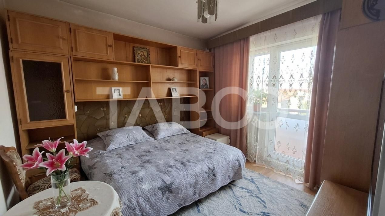 Apartament 4 camere 81 mpu 2 bai 3 balcoane 1 terasa Turnisor Sibiu – fotografia 3 din 13
