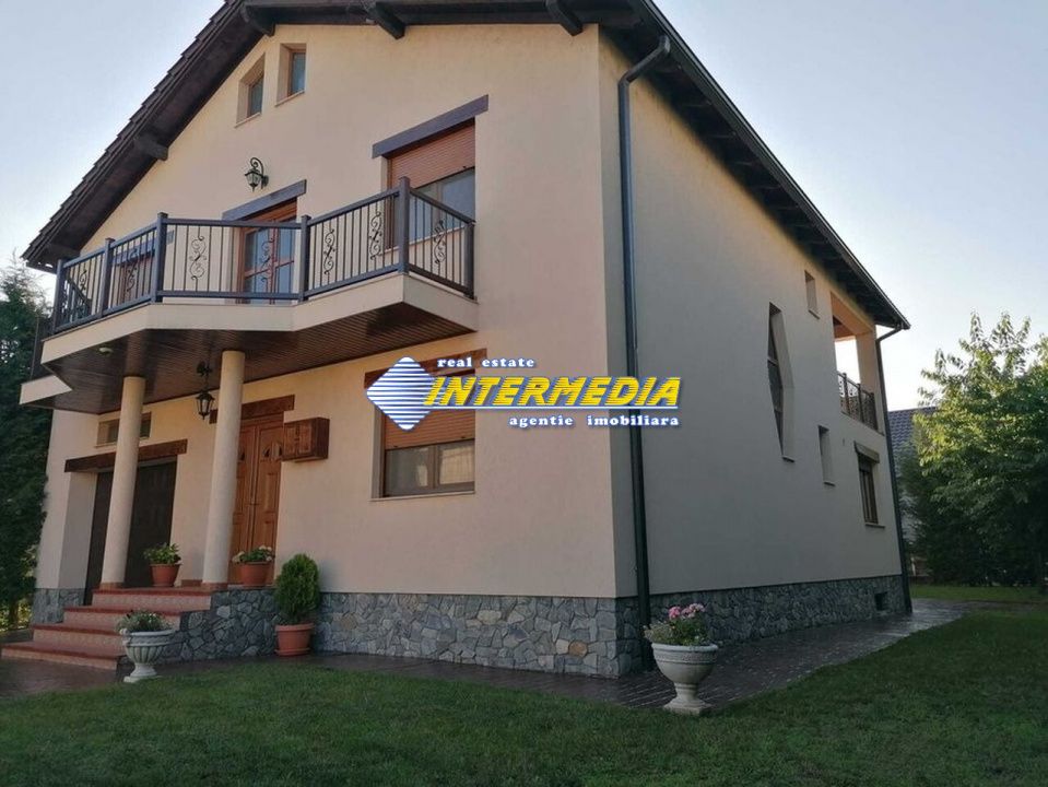 Casa de vanzare Alba Iulia CETATE cu 4 dormitoare si living finisata complet – fotografia 30 din 34