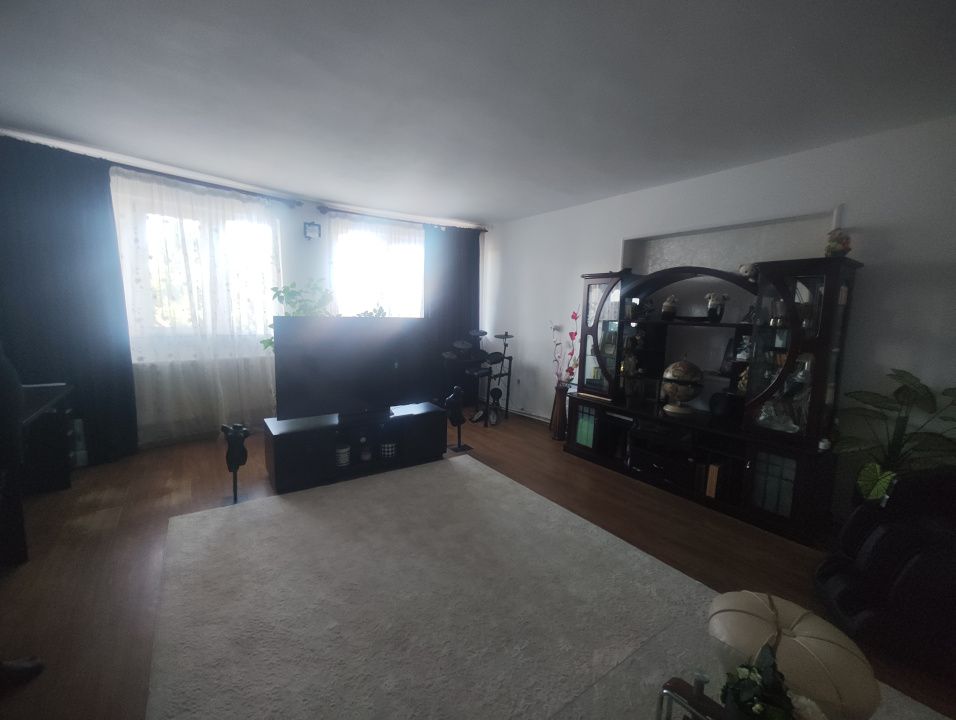 Casa 4 camere, teren 397 mp, Craiova, zona IPJ Dolj – fotografia 3 din 13