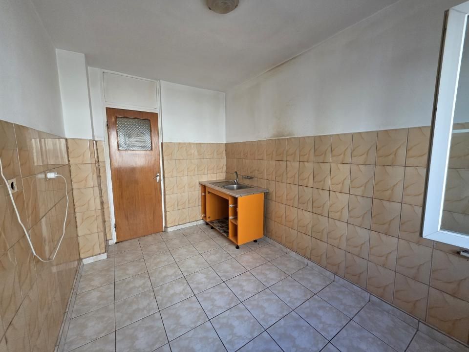 3 camere Bvd Chisinau | Bloc 1986  | anvelopat – fotografia 10 din 18