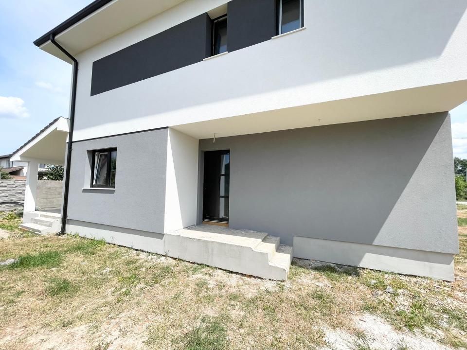 Duplex 5 camere predare la cheie- Mosnita Veche – fotografia 1 din 21