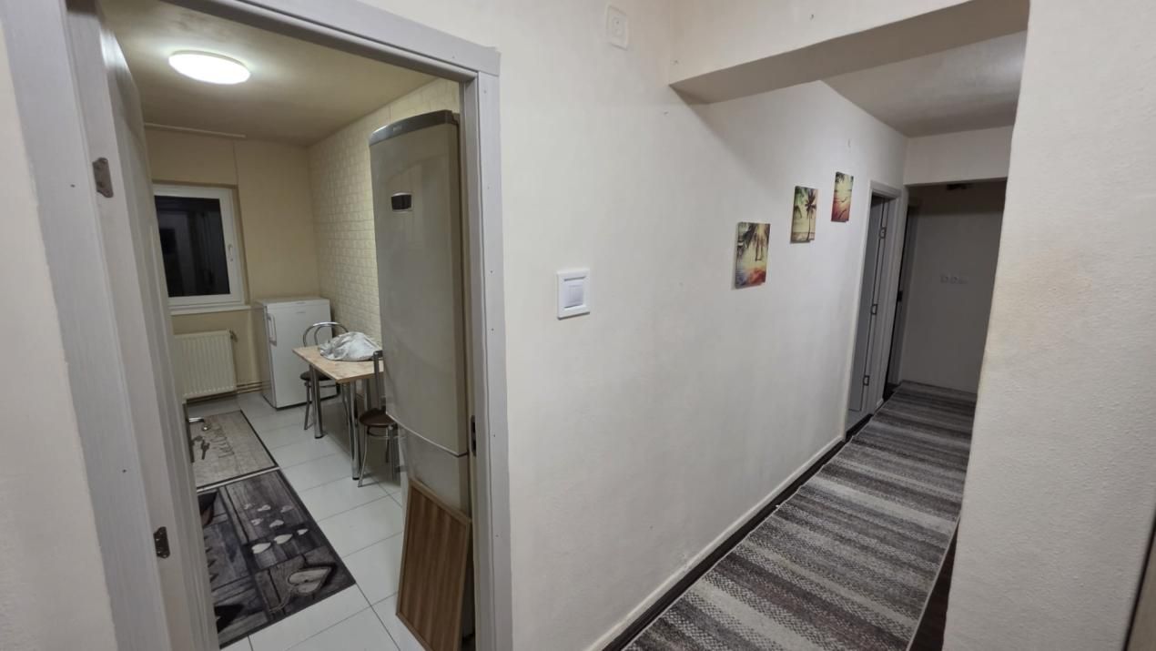 Apartament 3 camere decomandate, 77 mp, balcon, aer condiționat, Terezian, Sibiu – fotografia 2 din 8