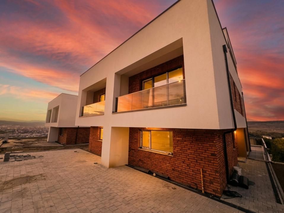 Duplex | 180mp utili | D+P+E+terasă circulabilă 60mp | zona Vivo – fotografia 1 din 6