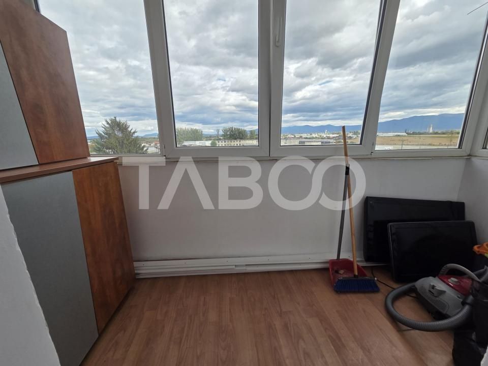 Apartament 3 camere decomandat de vanzare zona Campului suprafata 78mp – fotografia 10 din 10