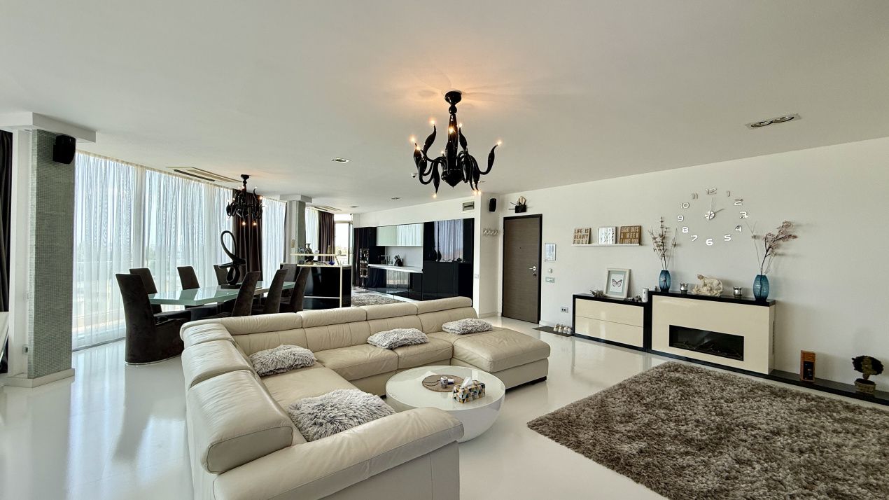 Penthouse UNIC 204 mp totali in Tomis Nord Constanta mobilat si utilat – fotografia 3 din 38