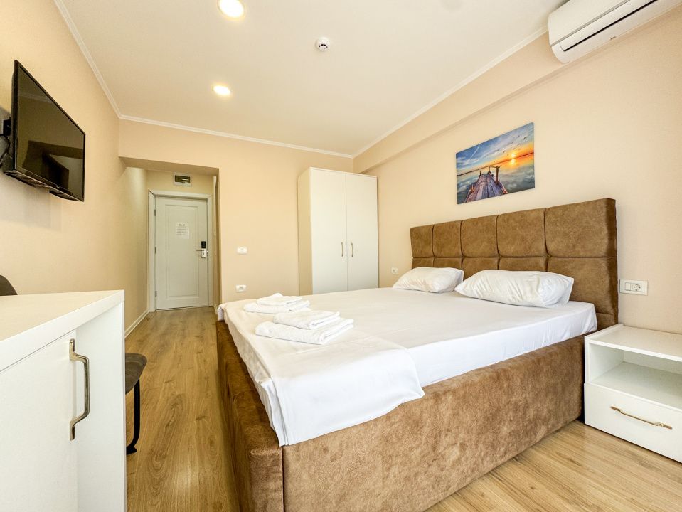 Pensiune de vanzare Costinesti, 26 camere duble, complet functionala – fotografia 24 din 28