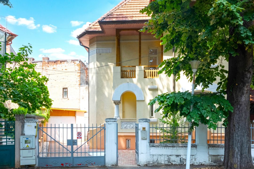VANZARE VILA 8 CAMERE - AVIATORILOR- PARC KISELEFF-STR. ELIZA ZAMFIRESCU LEONIDA – fotografia 35 din 36