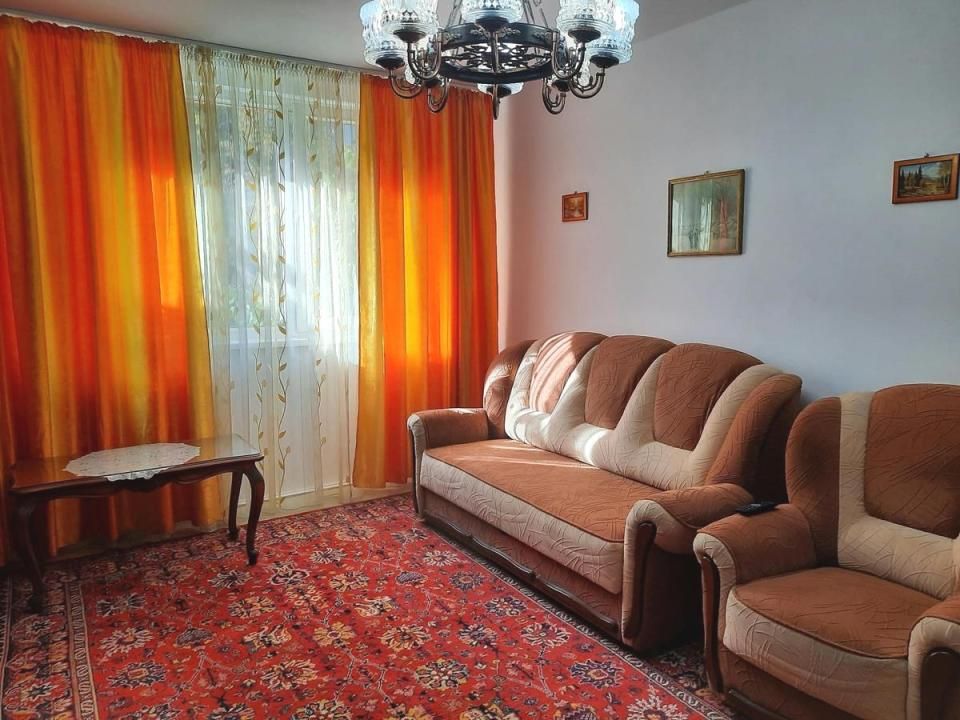 Apartament 3 camere -70mp -Etaj 2-Auchan Titan – fotografia 1 din 6