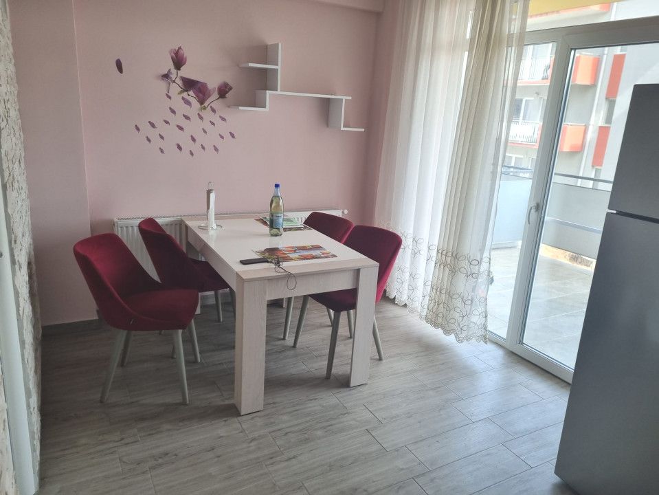 Apartament de 3 camere, 55 mp, terasa de 25, parcare, zona Vivo! – fotografia 1 din 10