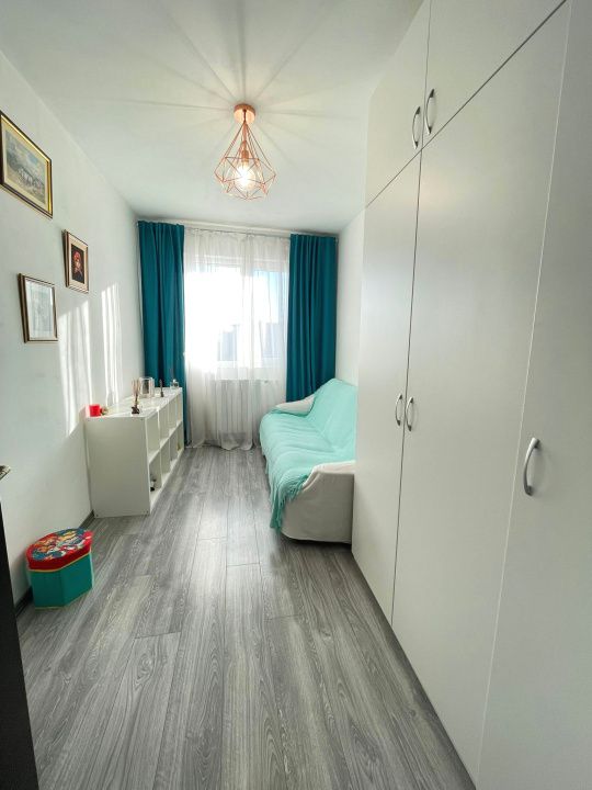 Apartament 3 camere decomandat-Piata Nicolina-etaj intermediar – fotografia 3 din 7