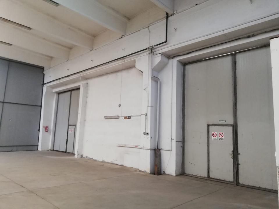 HALA DE INCHIRIAT CLUJANA | 432 MP + BIROURI APROX. 100 MP | ACCES TIR – fotografia 2 din 5
