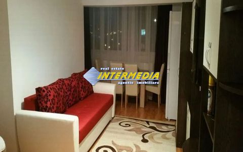 Garsoniera decomandata Alba Iulia zona Cetate/ Bulevard
