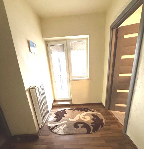 Apartament 5 Camere Scara Interioara 2 Bai 3 Balcoane CENTRU Ultracentral view – fotografia 2 din 8