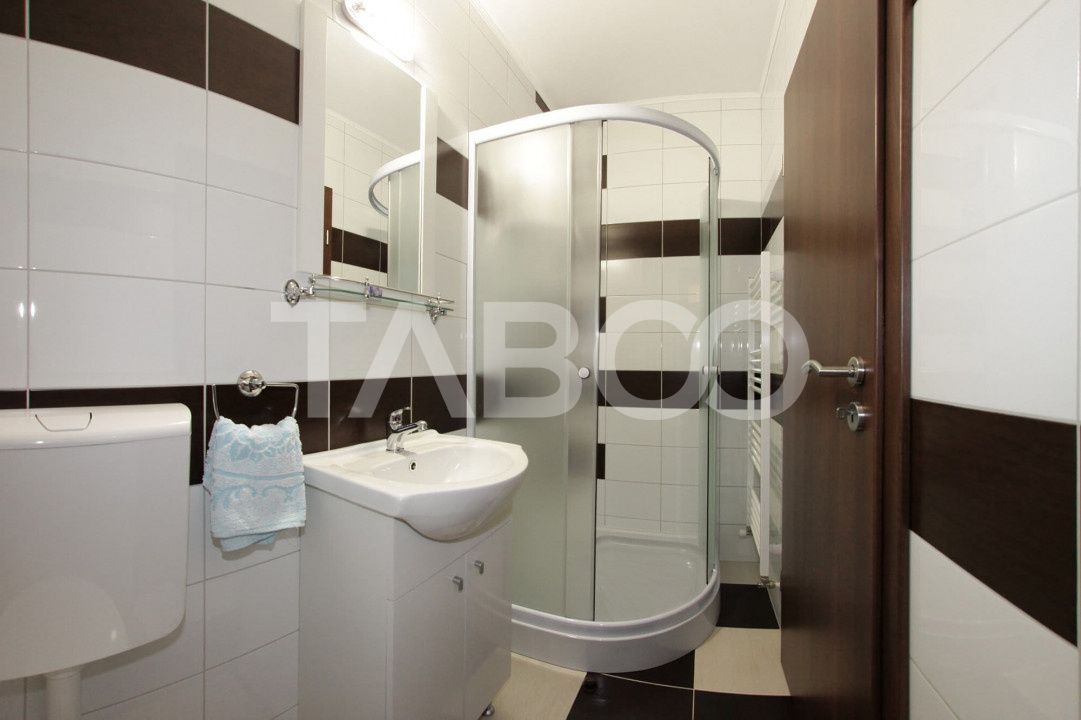 Pensiune de vanzare 10 camere 10 bai 343 mp utili Paltinis Sibiu – fotografia 10 din 19