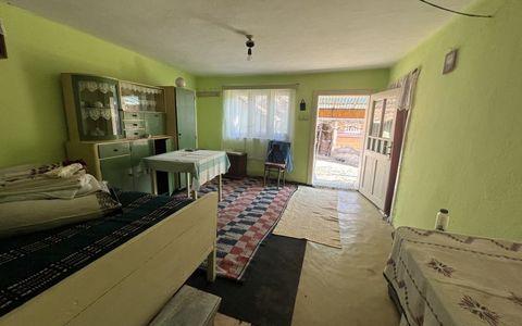 OKAZIE! Casa in Cricau 3 Camere 1300 mp. Curte Teren Fantana Utilitati Asfalt