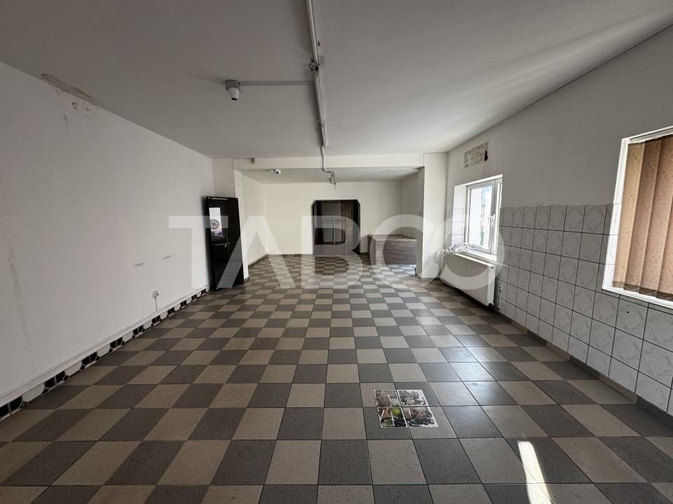 Spatiu comercial cu 2 camere 70 mpu vedere la strada Cristian Sibiu – fotografia 5 din 9