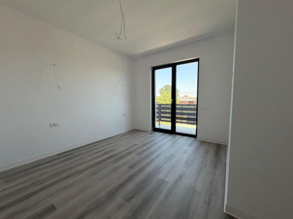 Duplex despartit | 5 camere | Garaj | Finisaje premium | 3 bai | Asfalt – fotografia 10 din 21