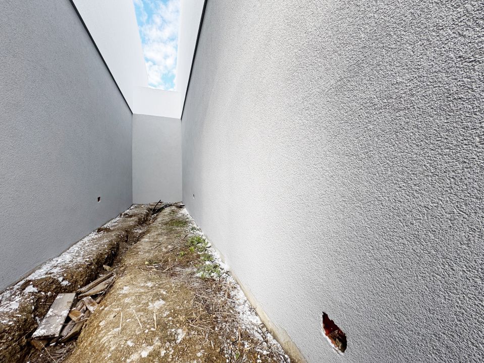 Duplex despartit prin camera tehnica, 121mp utili si 350mp teren - Urseni – fotografia 29 din 29