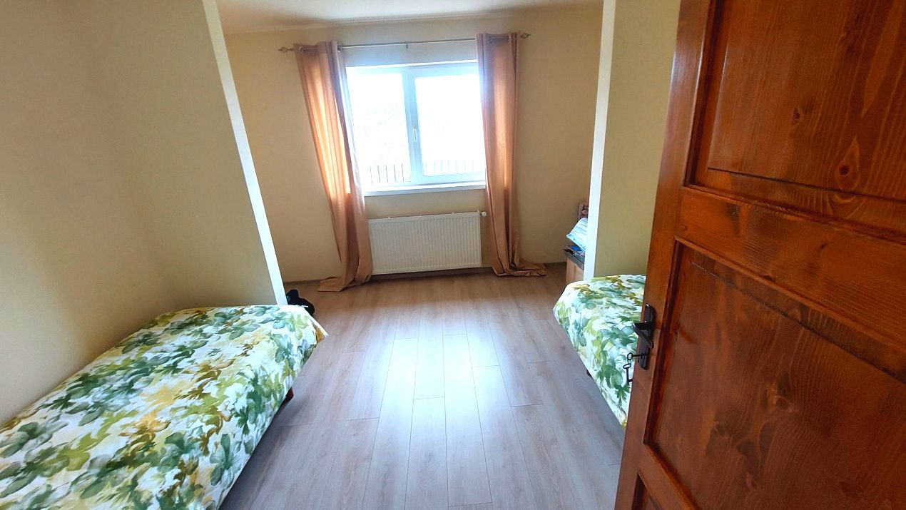 Gospodarie, casa cu 5 camere si 8272 mp teren, in Oarda – fotografia 9 din 23