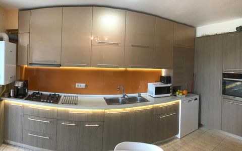 4 Camere de inchiriat | Salajan | Metrou | Parcare | Centrala |