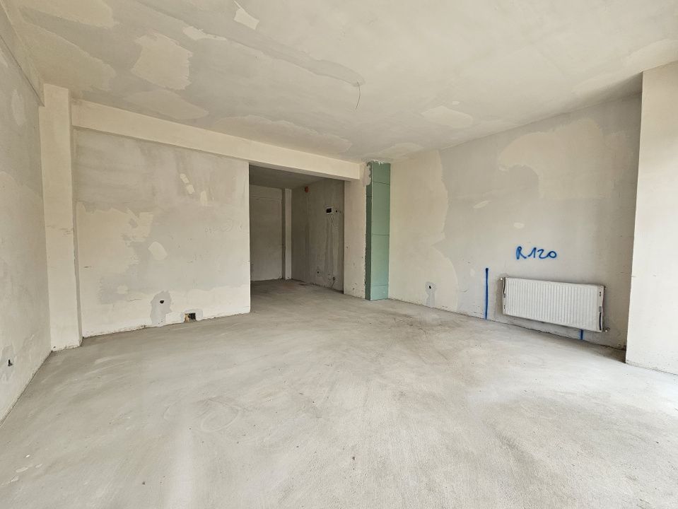 Spatiu ideal servicii/retail/showroom, parcare inclusa – fotografia 12 din 16