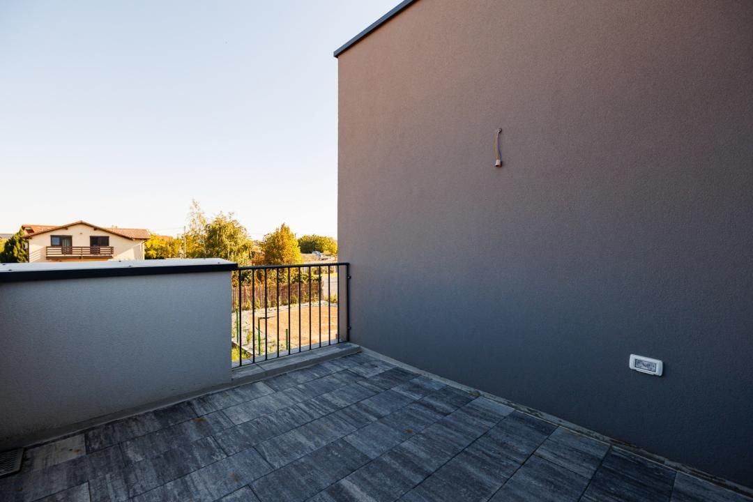 Duplex P+E în Moșnița Nouă, 3 dormitoare, 3 bai, teren 403 mp. Comision 0% – fotografia 40 din 56