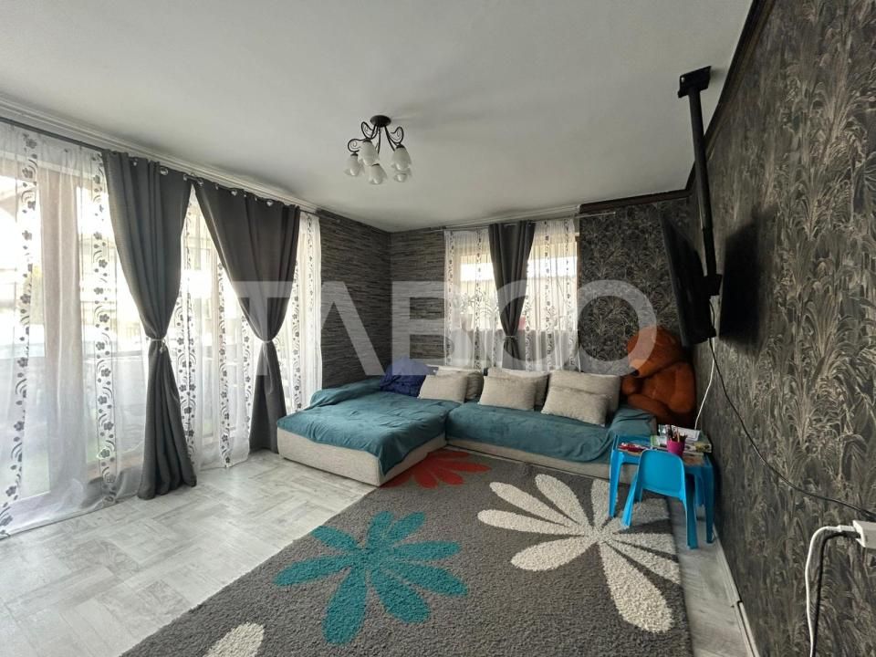 Apartament decomandat 54mp 2 camere si balcon zona Brana Selimbar – fotografia 1 din 10