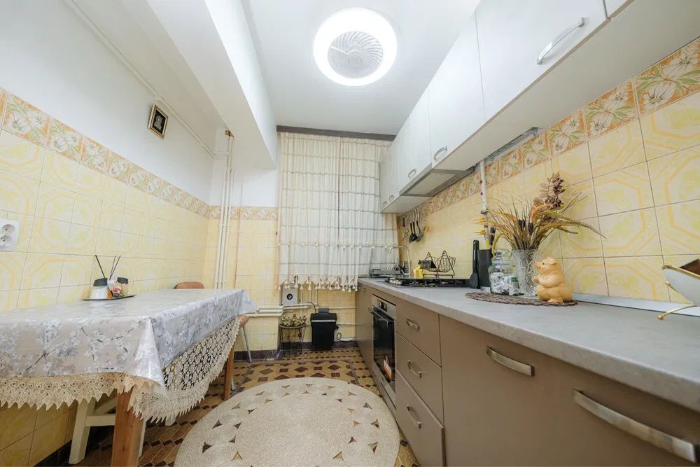 Apartament 3 camere Km 4-5 – fotografia 7 din 9