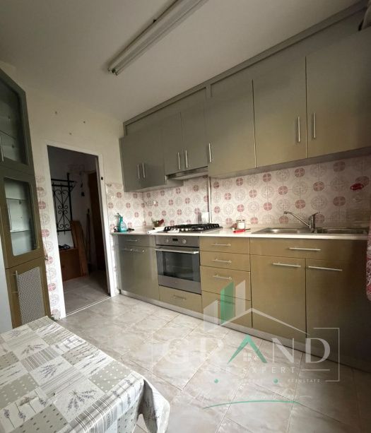 3 CAMERE DECOMANDAT |  BALCON | GARAJ | PIVNIȚĂ | CENTRALĂ PROPRIE | MĂNĂȘTUR – fotografia 2 din 18