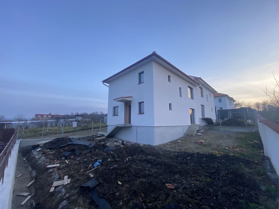 Casa 4 camere de vanzare 117 mpu teren liber 230mp Sibiu in Sura Mica – fotografia 6 din 7