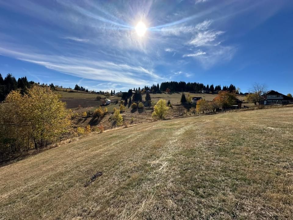 TEREN DE VANZARE IN MARISEL 15 000 MP | PANORAMA DEOSEBITA | POTENTIAL TURISTIC – fotografia 4 din 9