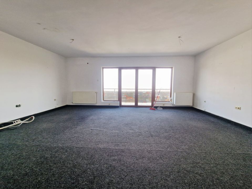 Apartament spatios si cu loc de parcare in Andrei Muresanu – fotografia 4 din 10