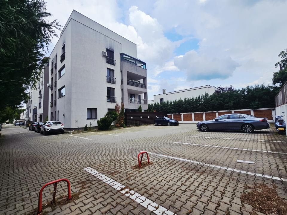 Iancu Nicolae/Bloc Boutique/ 4 camere de vanzare – fotografia 16 din 18