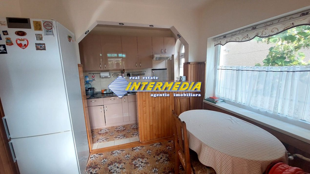 Casa de vanzare cu 5 camere in cartier Cetate Alba Iulia finisata D+P+E – fotografia 10 din 15