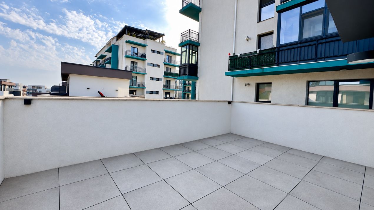 Duplex modern de vanzare in Mamaia Nord P+1 │ Loc de parcare │ Terasa spatioasa – fotografia 27 din 29