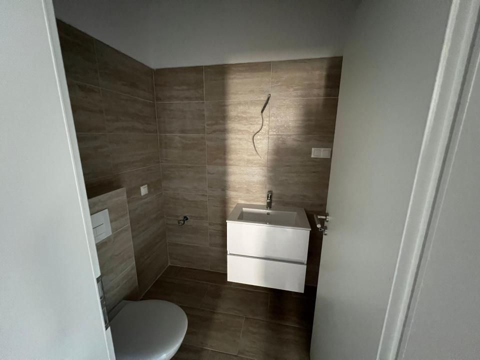 Apartament-3-Camere-Decomandat-73mp-Utili-Balcon-5mp-Parcare-Sanpetru-Residence – fotografia 15 din 17