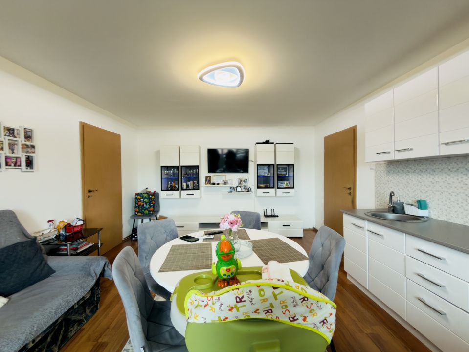 Apartament 3 camere, semidecomandat, 56mp - zona Sagului – fotografia 3 din 13