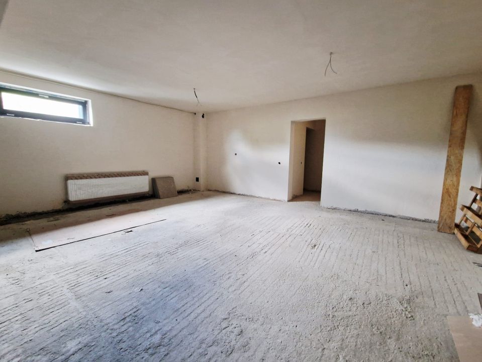 Casa exclusivista cu terasa si vedere panoramica – fotografia 13 din 27