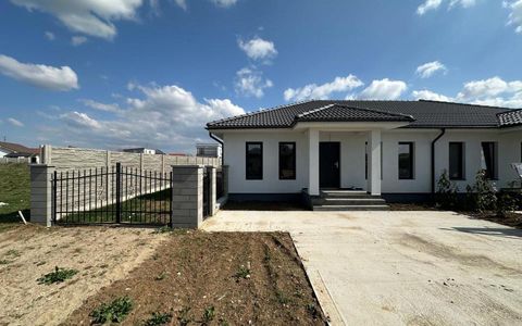 Duplex in Sanandrei | 3 camere | Toate utilitatile | Parter |