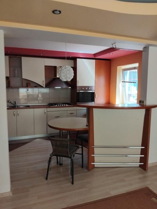 Apartament cu 3 camere, 80 mp utili și 2 balcoane – Plopilor – fotografia 3 din 12