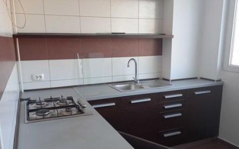 Garsoniera de inchiriat | P-ta Unirii | Metrou | Centrala proprie