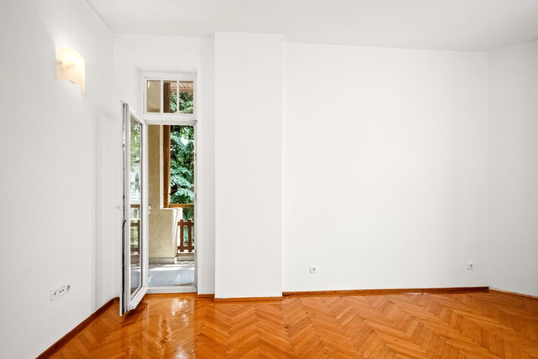 VANZARE VILA 8 CAMERE - AVIATORILOR- PARC KISELEFF-STR. ELIZA ZAMFIRESCU LEONIDA – fotografia 19 din 36