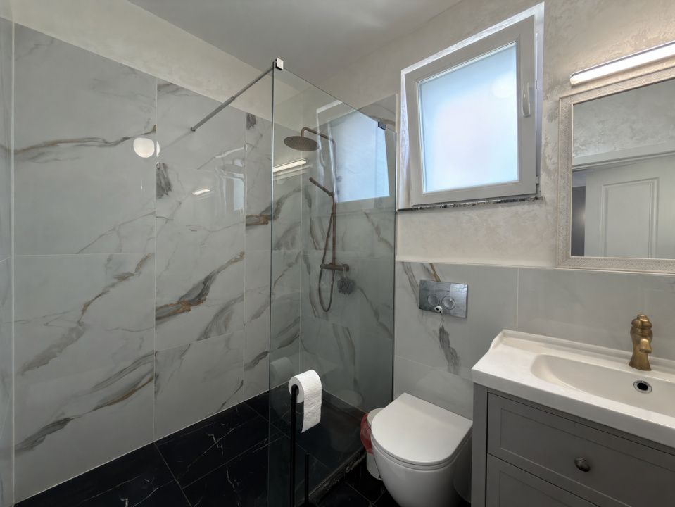 Cumpăna -Vilă nouă P+1 cu 4 camere-Complet mobilată și utilată-Design modern – fotografia 12 din 20