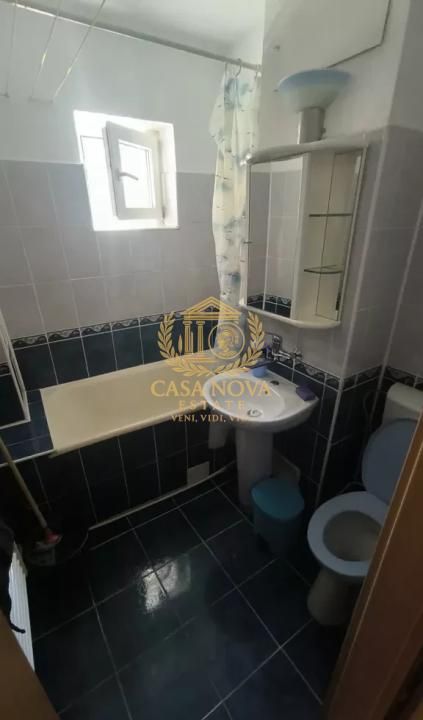 Apartament 3 camere 70mp, balcon 5mp, parcare, Plaja Grigorescu – fotografia 1 din 7