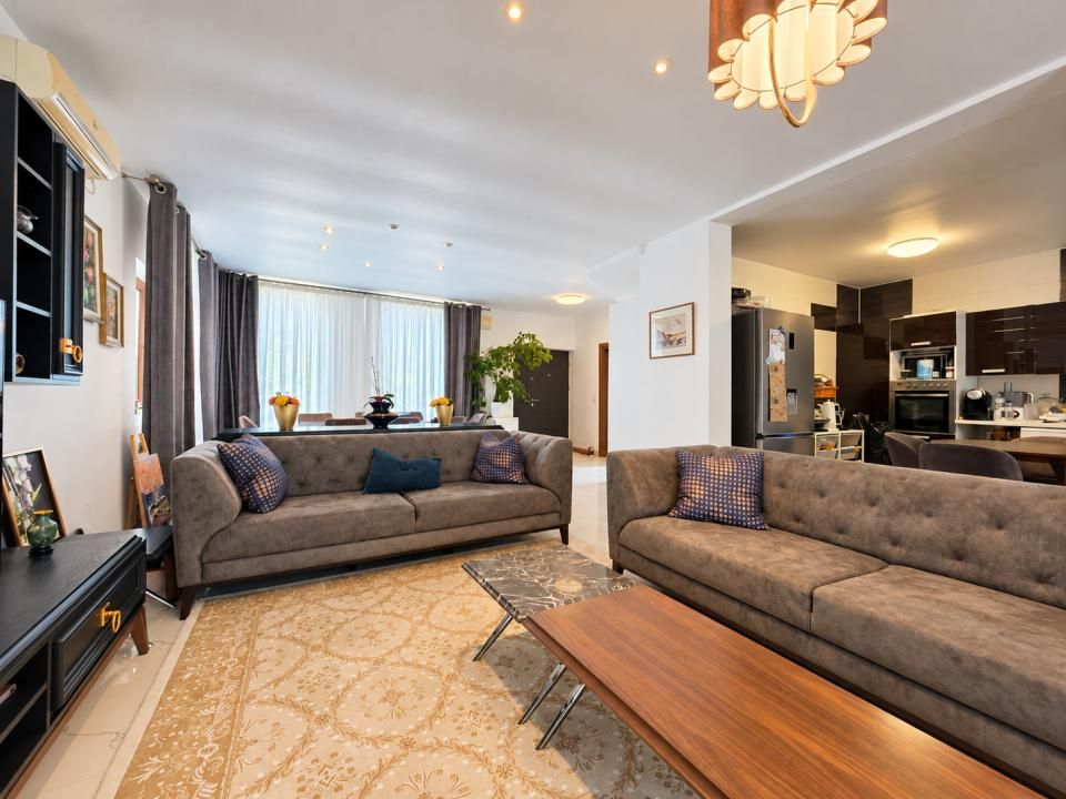 CASĂ INDIVIDUALĂ PIPERA | TEREN 450 MP | MOBILATĂ ȘI UTILATĂ – fotografia 2 din 14