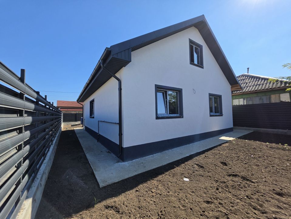 Oportunitate! Casa la sol, 3 camere, posibilitate de mansardare, Valu lui Traian – fotografia 2 din 10