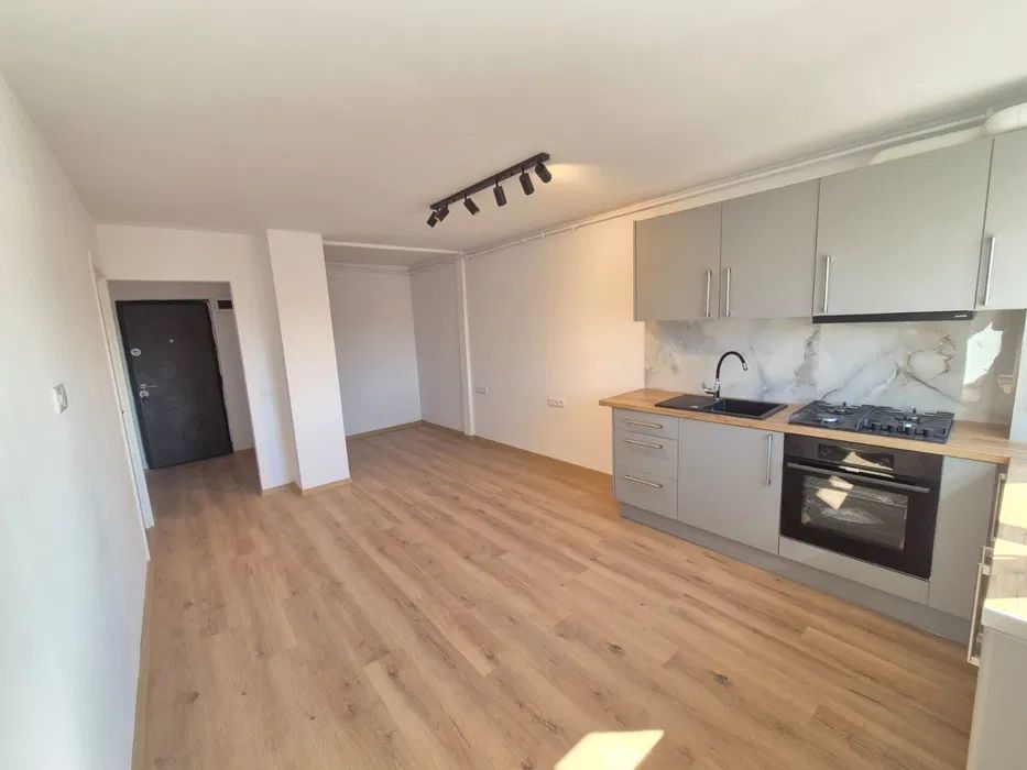 Apartament 2 camere, decomandat, finisat, parcare, Tineretului, Floresti – fotografia 2 din 8