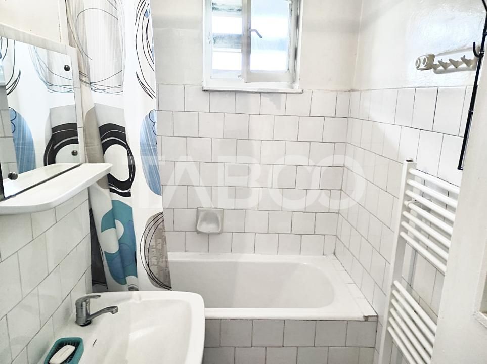 Apartament cu 2 camere de vanzare in Gheorgheni izolat balcon si boxa – fotografia 8 din 8