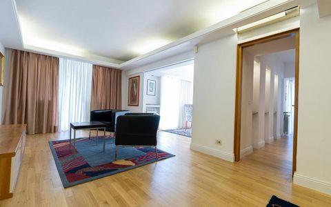 Apartament 2 camere, doua grupri sanitare 67MP | Bd.  Unirii- Acces si Vedere Bd